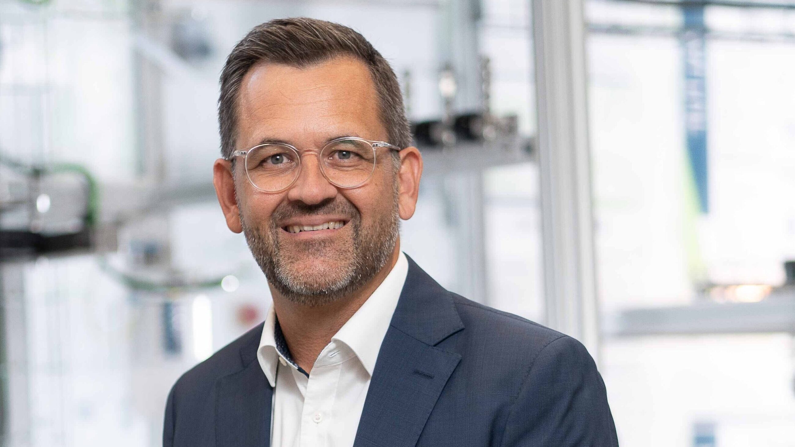 Dr. Fabian Schneider - 